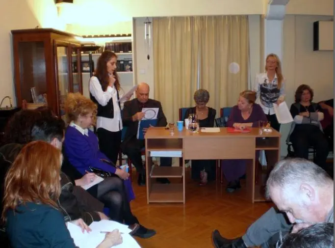 Η Ελίνα Βατικιώτη σε νεαρή ηλικία στο Αστρολογικό Σχολείο "Το Άστρωον".